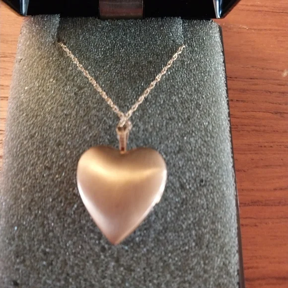Avon Black Hills Heart Locket - Picture 2 of 4
